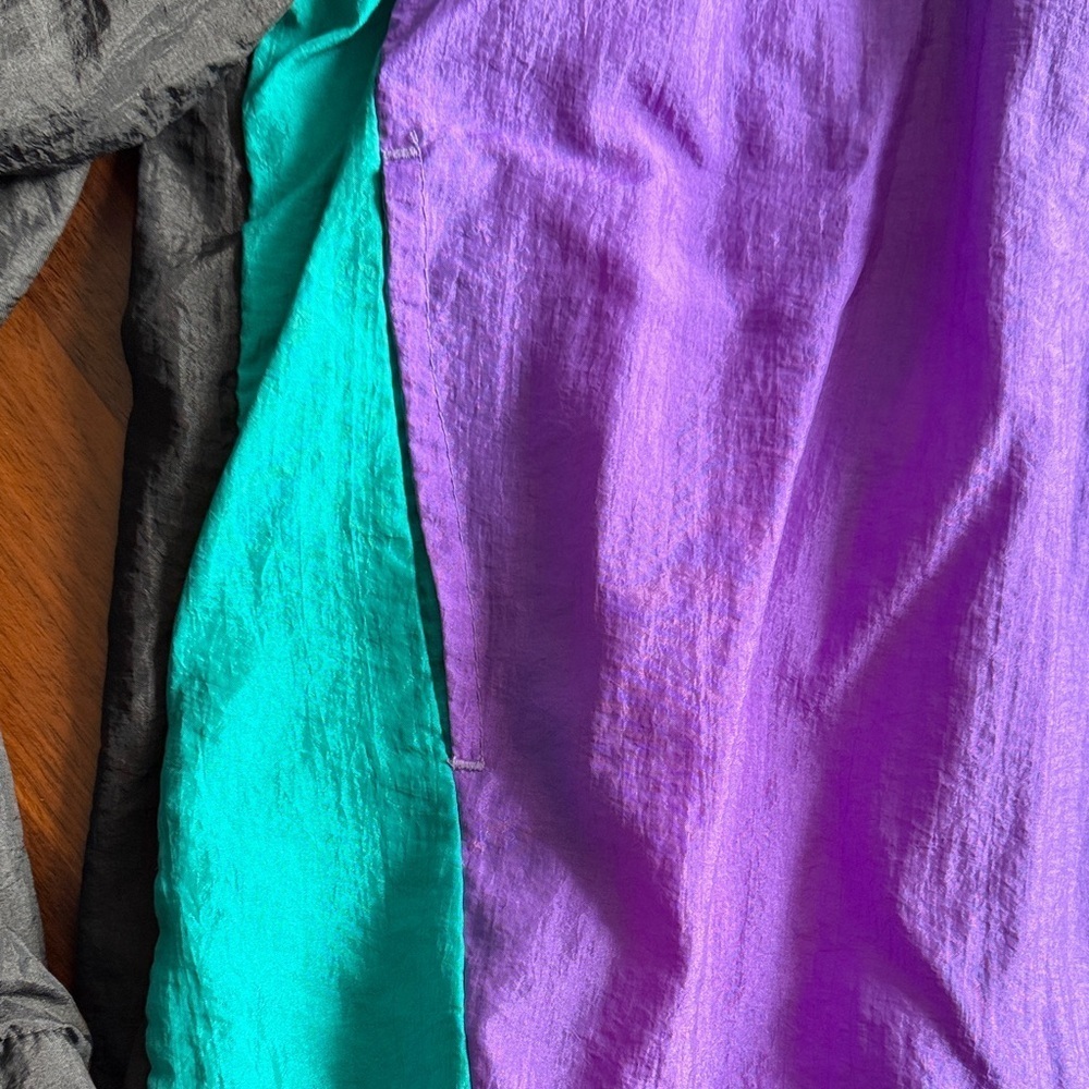 VINTAGE and rare 90 Jack Daniels Jacket - hilton Black, Purple, Teal - large men - Picture 4 of 8